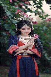 成為恐遊boss後，我被新人玩家抱大腿了