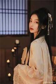 媽媽看追妻小說入了迷