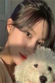 被逐出家門後，五個哥哥抱走寵