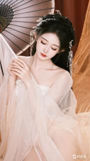 白月光隱婚小和尚,我轉頭娶了清冷女佛子