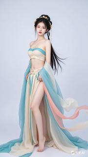 穿書侍女，眾男主爭相攻略