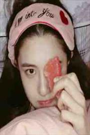 王妃掉馬後，冷麪王爺爆改癡情苦漢