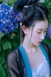 突然變成萬人迷，被偏執男人包圍