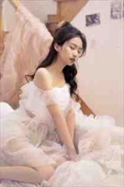 為哄青梅開心，夫君將我塞進毒蟲蠱罐