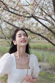 夫人離婚後一胎三寶，總裁前夫他慌了！