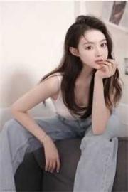 逃荒囤貨後，帶著糙漢一起躺贏了