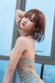 我被詭異彈幕盯上了